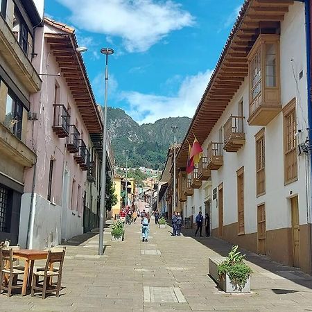 Grandioso Apartaestudio La Candelaria Богота Экстерьер фото