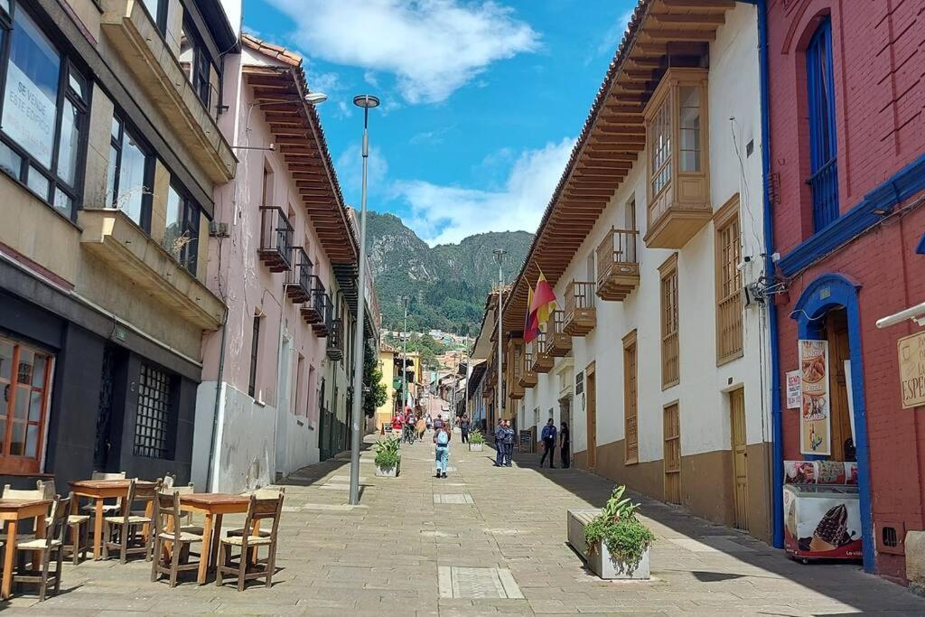 Grandioso Apartaestudio La Candelaria Богота Экстерьер фото