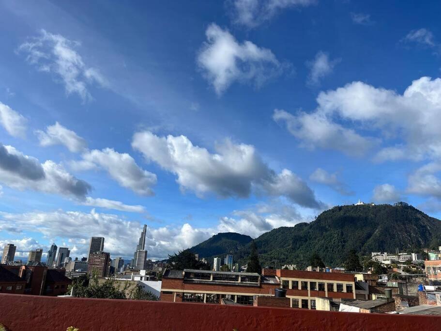 Grandioso Apartaestudio La Candelaria Богота Экстерьер фото