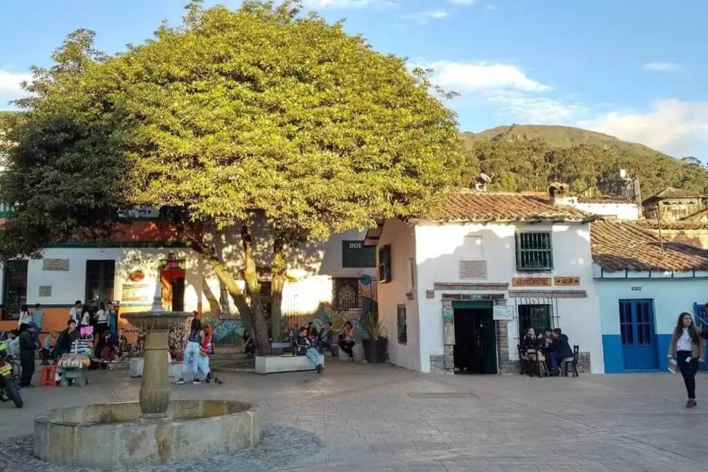 Grandioso Apartaestudio La Candelaria Богота Экстерьер фото